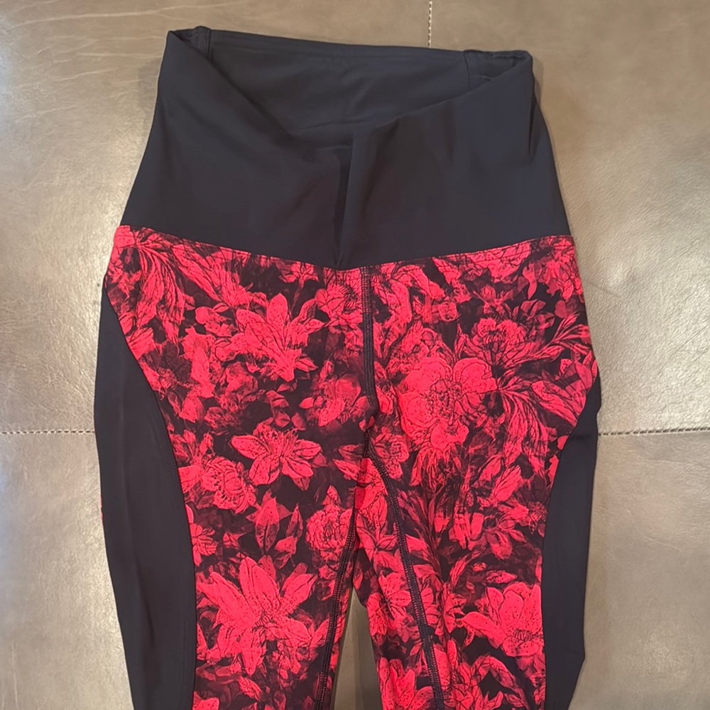 Lululemon Athletica Black Train Times Pant with Red Floral Detail - Picture 3 of 4